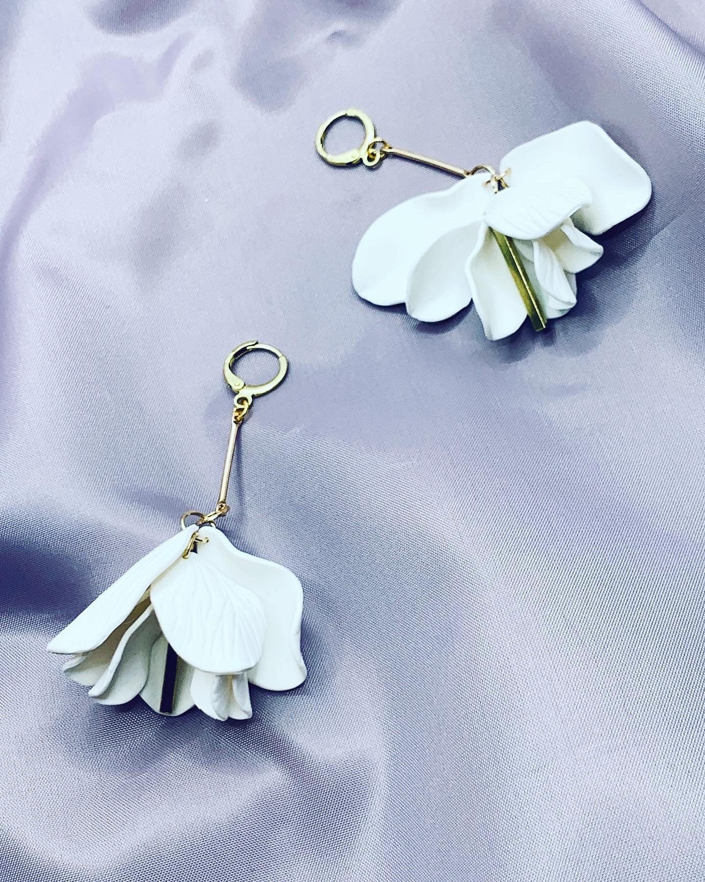 White petal flower earrings, gift for her