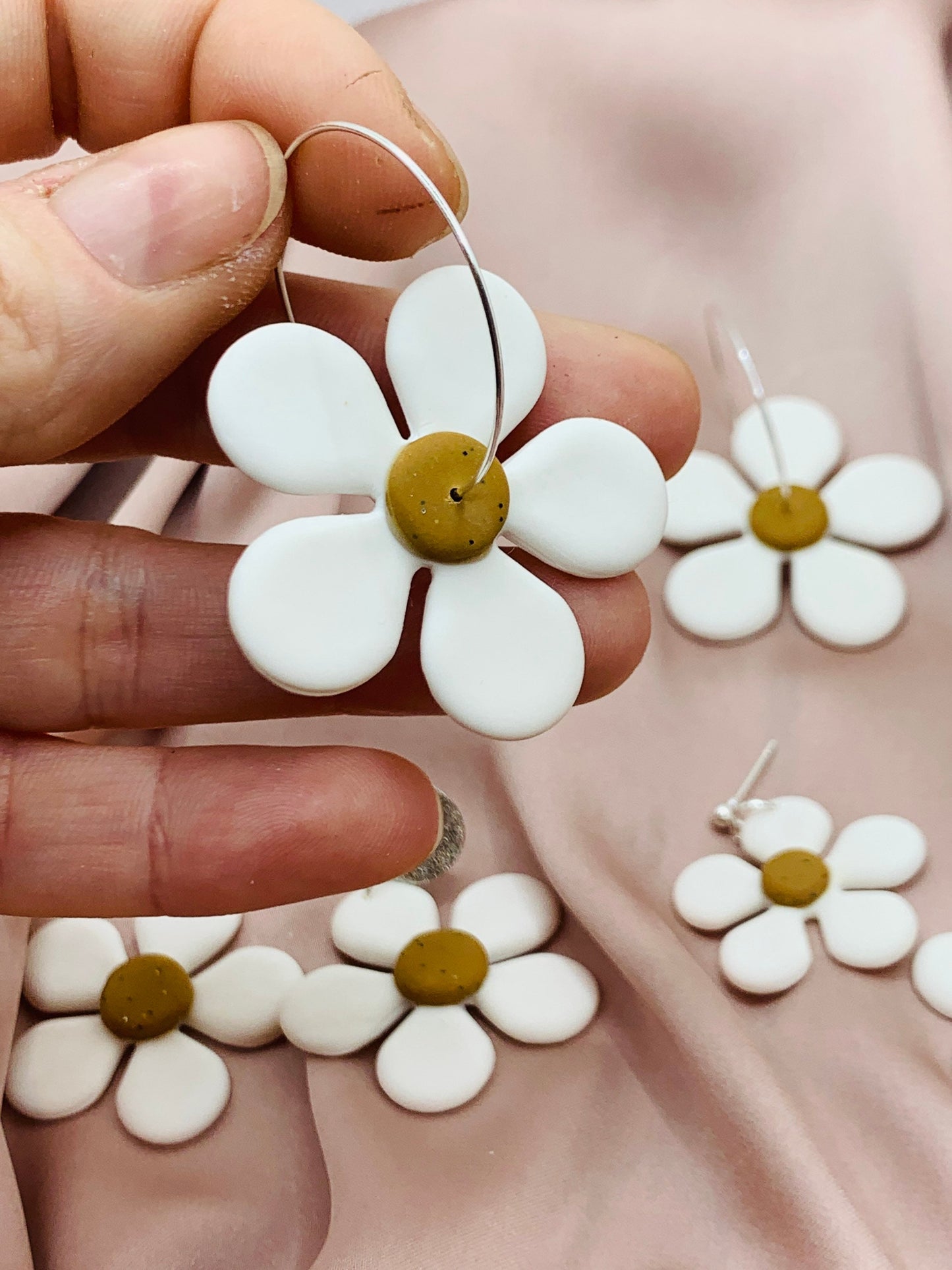 Daisy clay earrings, gift for her